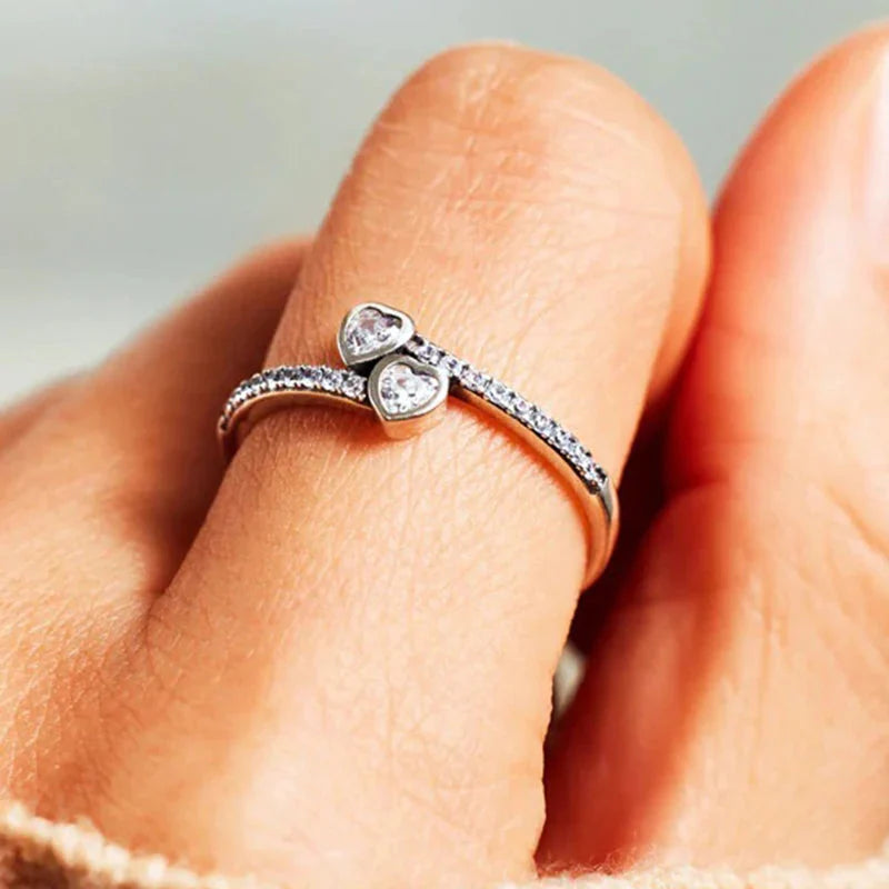 Anillo corazones circonita